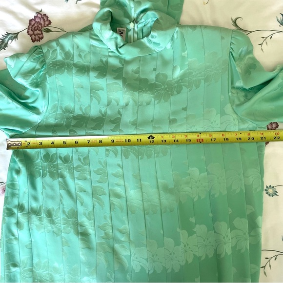 Vintage 80s Adele Simpson 100% Silk Seafoam Green Dress Long Sleeve Pleated 12 - Picture 14 of 16